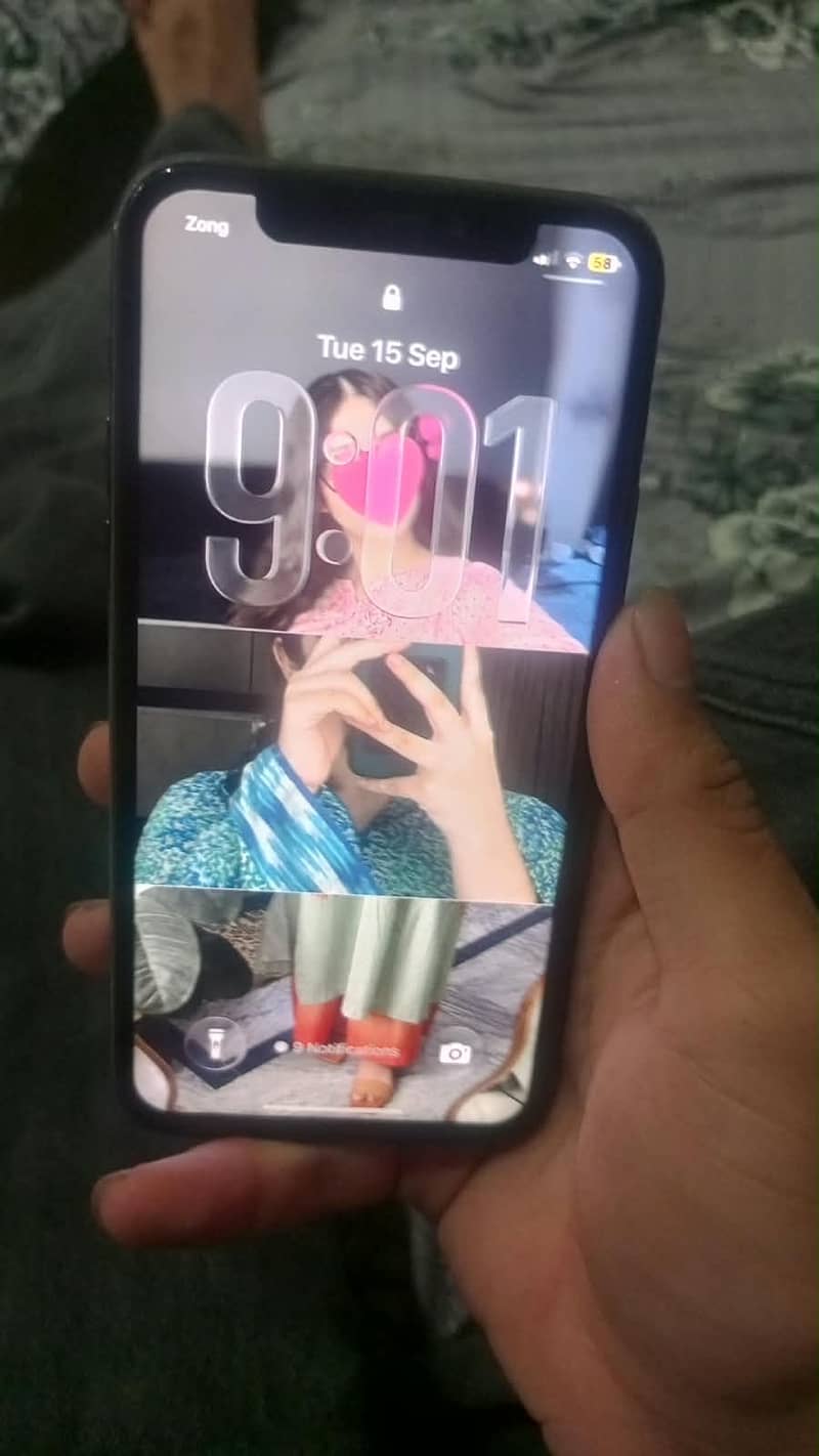 Apple iPhone 11 Pro 2