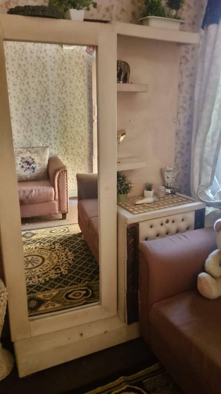 dressing table 0
