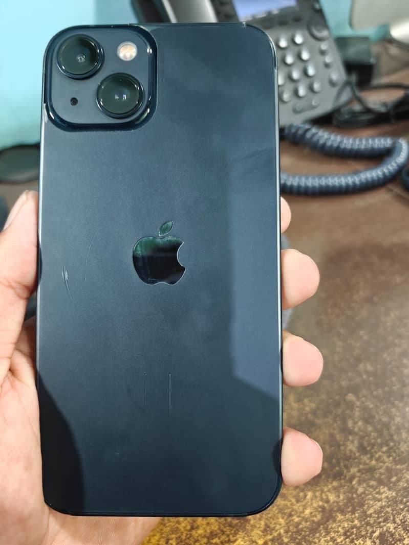 Apple iPhone 13 0