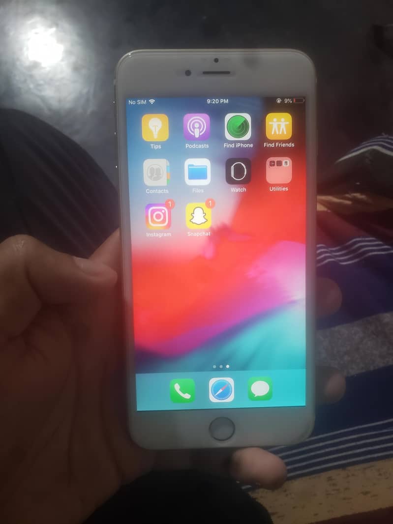 Apple iPhone 6 Plus 1