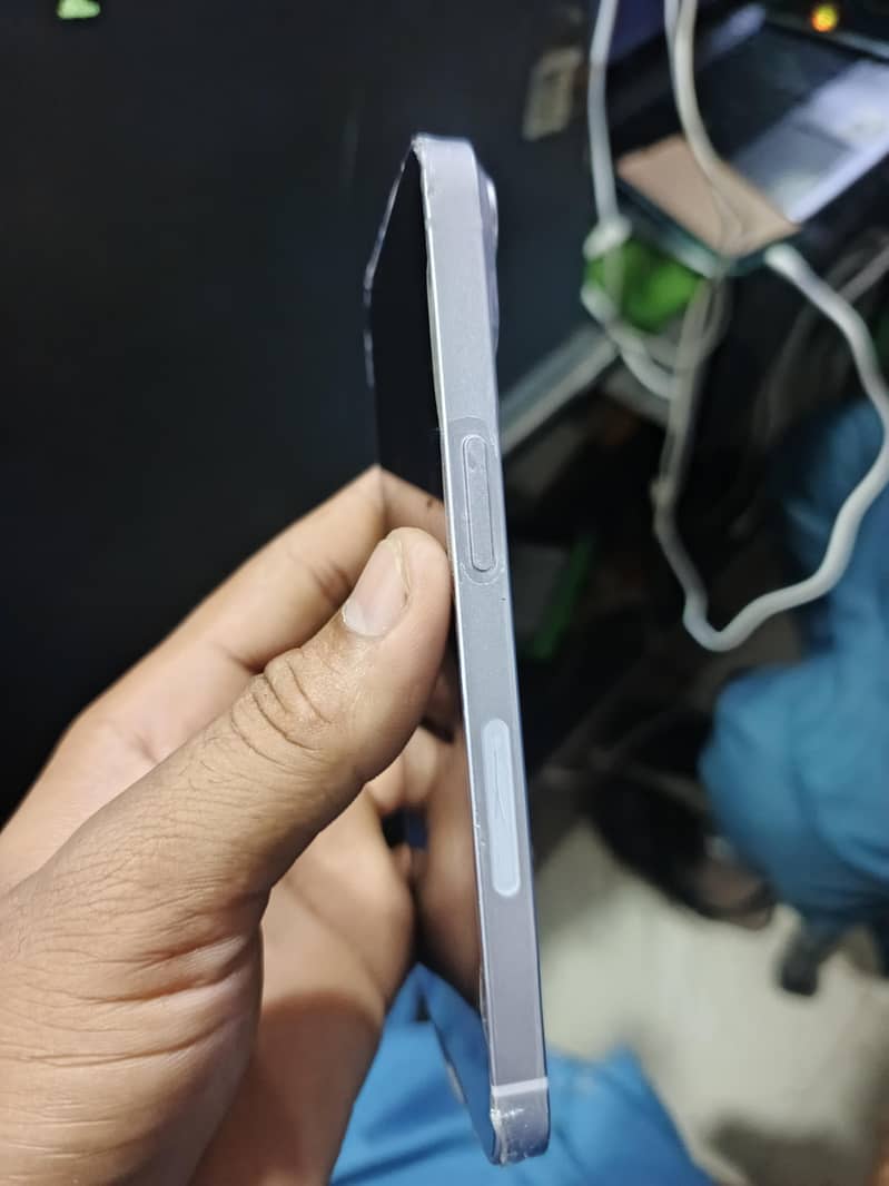 Apple iPhone 14 0