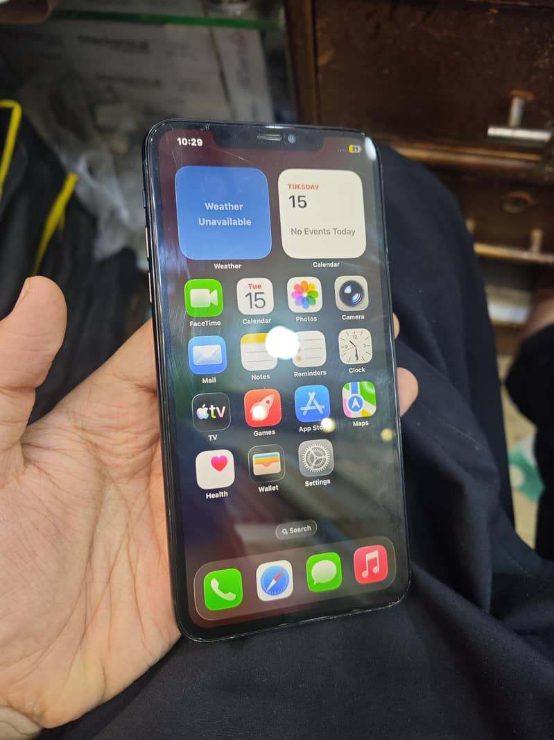 Apple iPhone 11 Pro Max 1