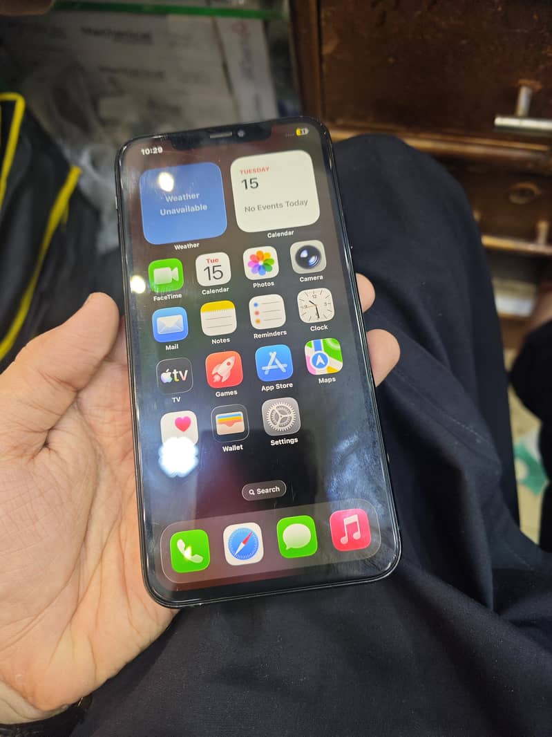 Apple iPhone 11 Pro Max 6