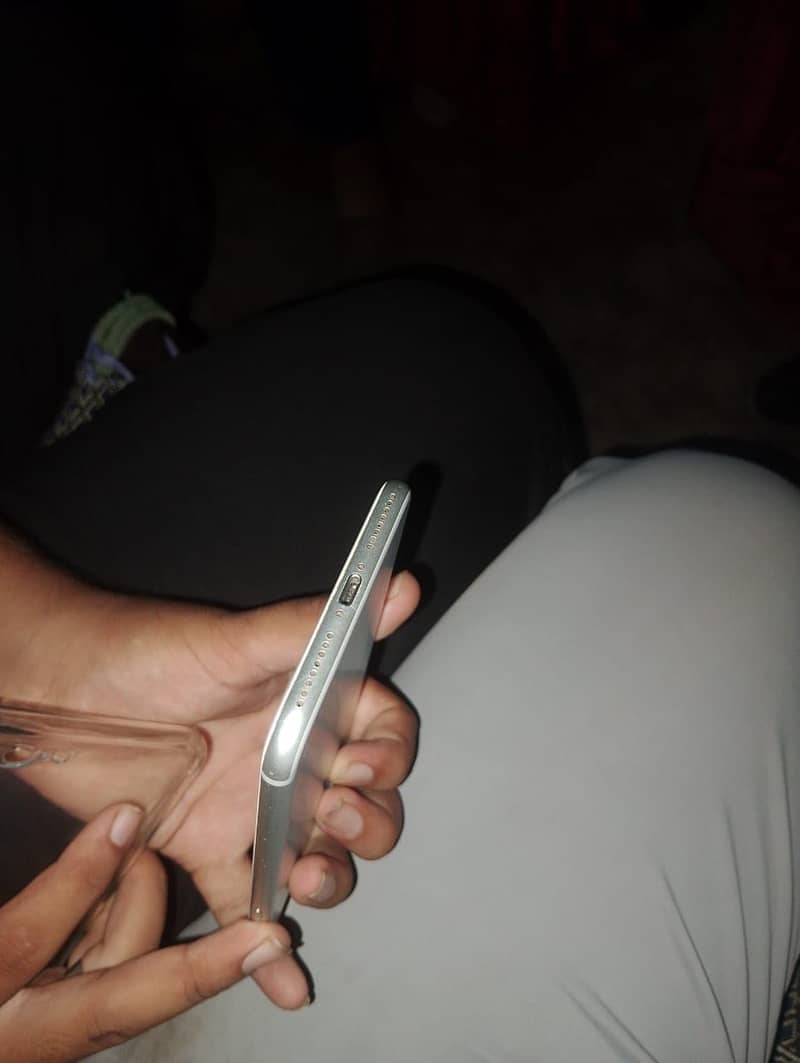 Apple iPhone 7 Plus 0