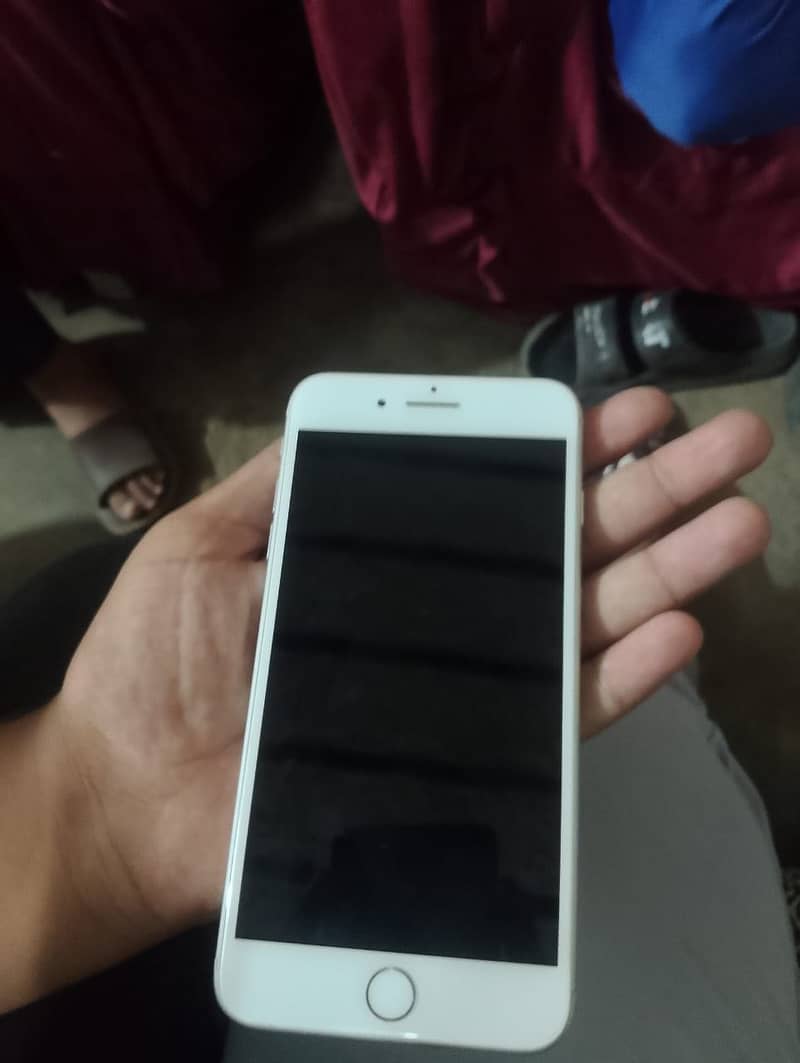 Apple iPhone 7 Plus 2
