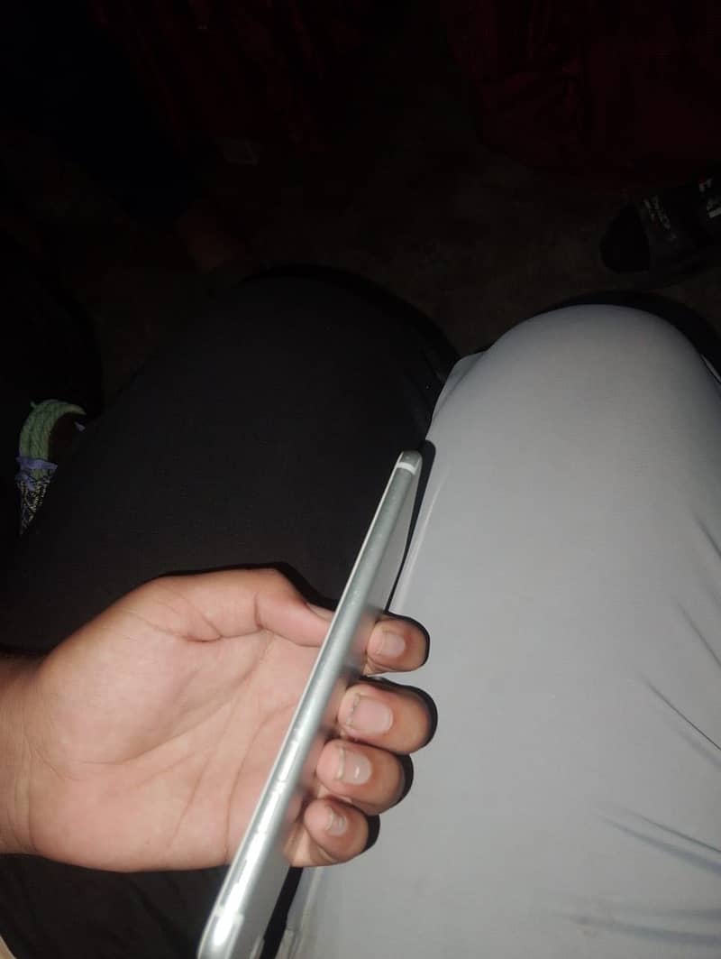 Apple iPhone 7 Plus 3