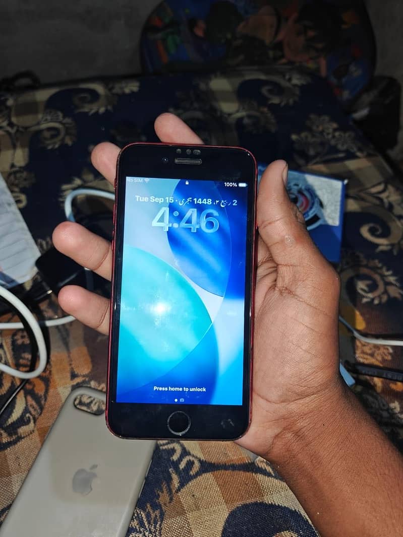 Apple iPhone SE 0
