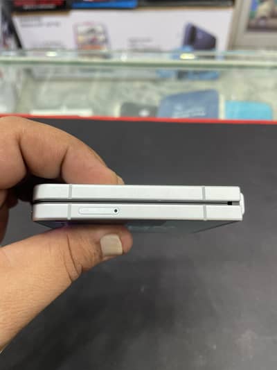 Samsung Mobile Z Flip 7