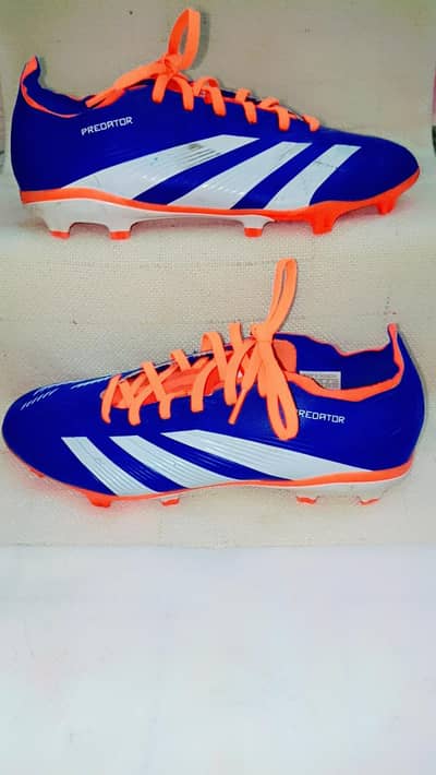 Football shoes