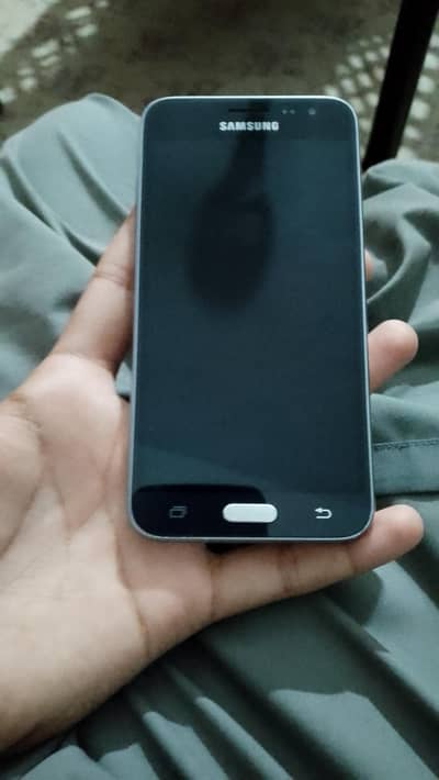Samsung Mobile J3