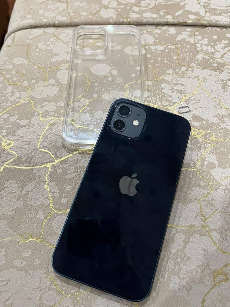 Apple iPhone 12 1