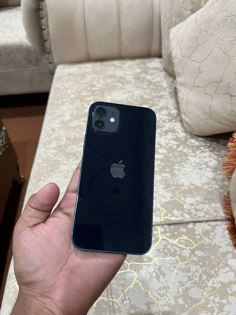 Apple iPhone 12 12