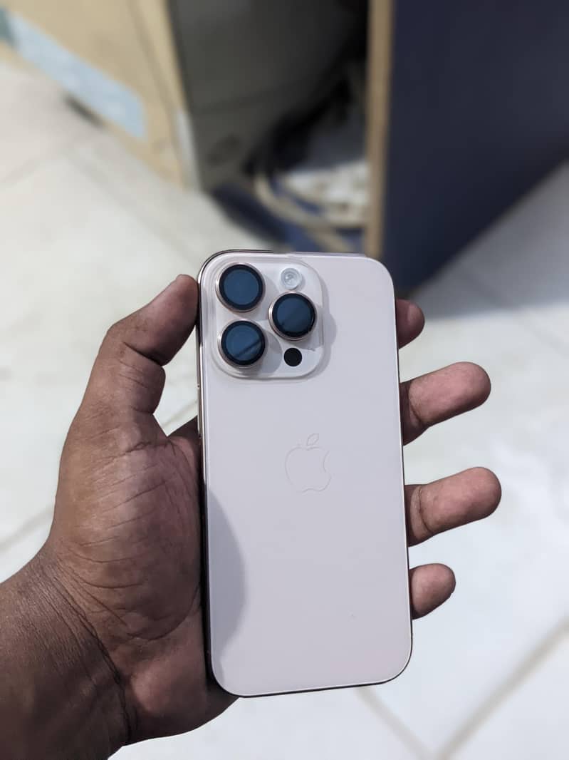 iPhone 16 Pro 2