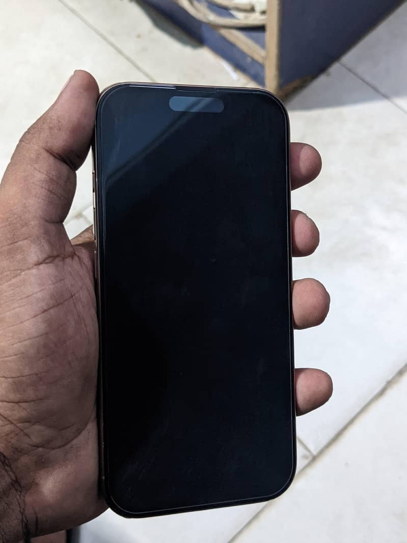 iPhone 16 Pro 7