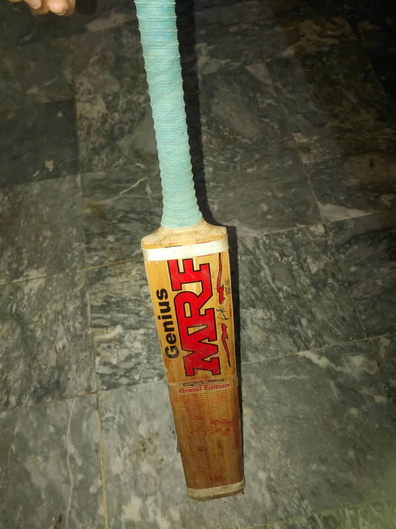MRF BAT 1 0