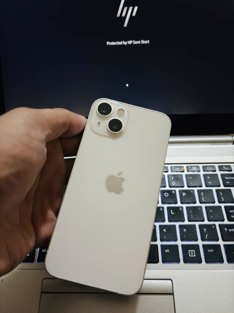 Apple iPhone 13 5