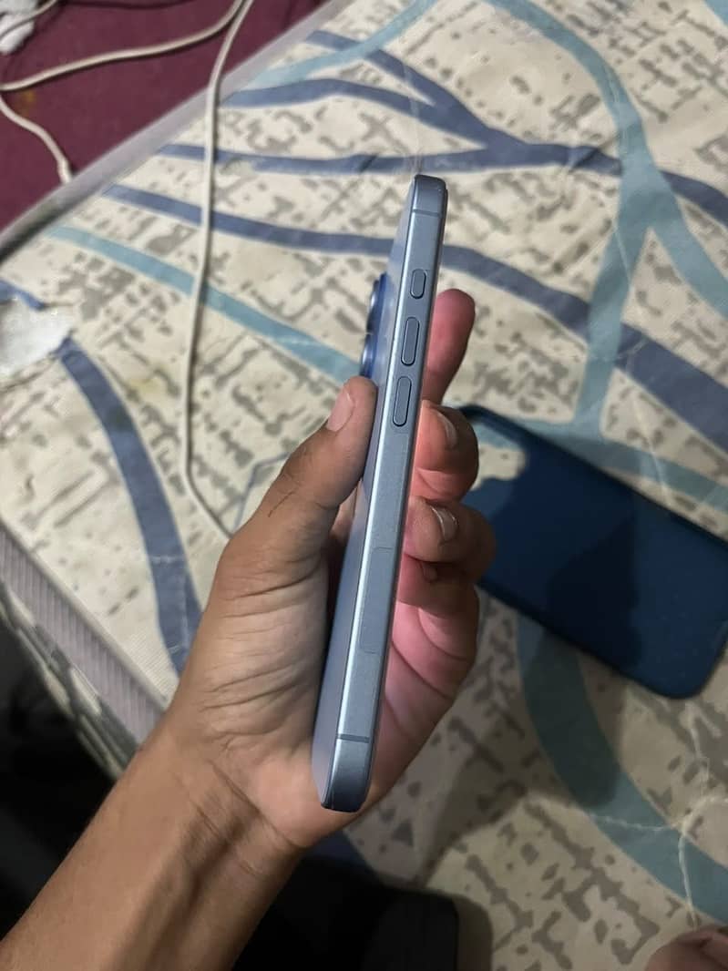 Apple iPhone 17 4