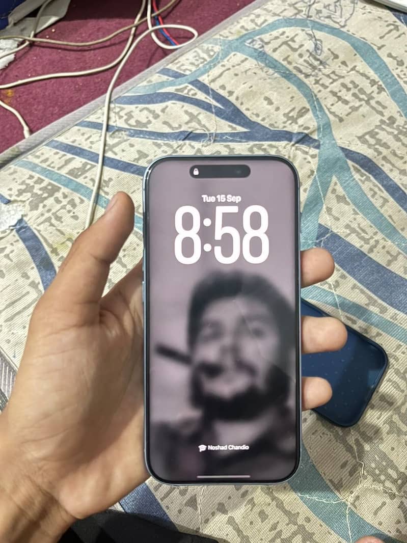 Apple iPhone 17 6