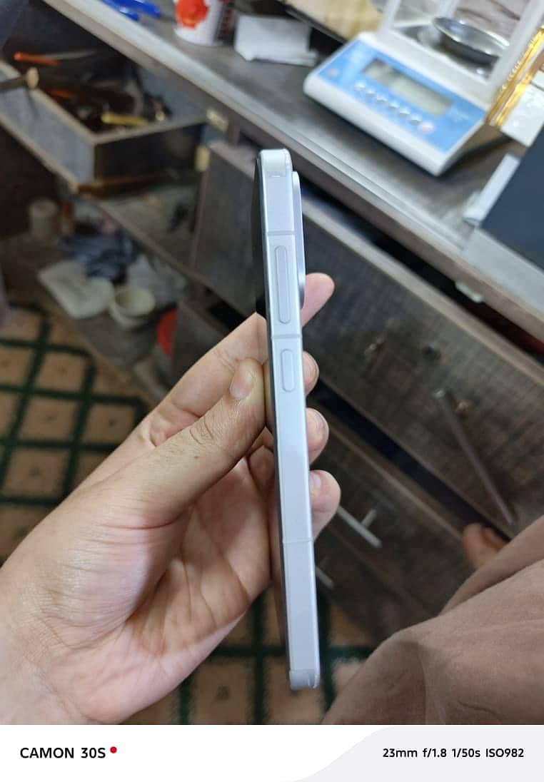 One Plus 13T 4