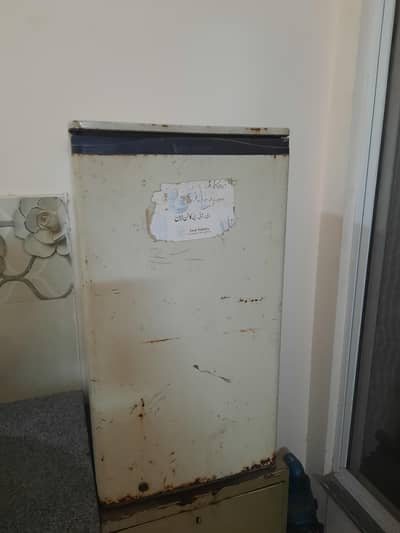 Room Refrigerator