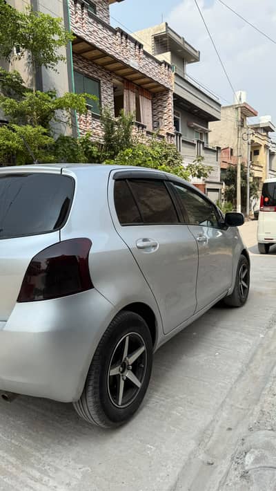 Toyota Vitz 2007