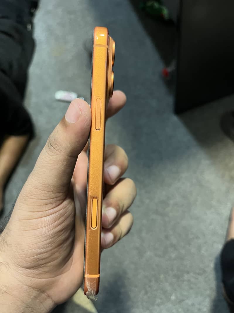Apple iPhone 17 Pro Max 5