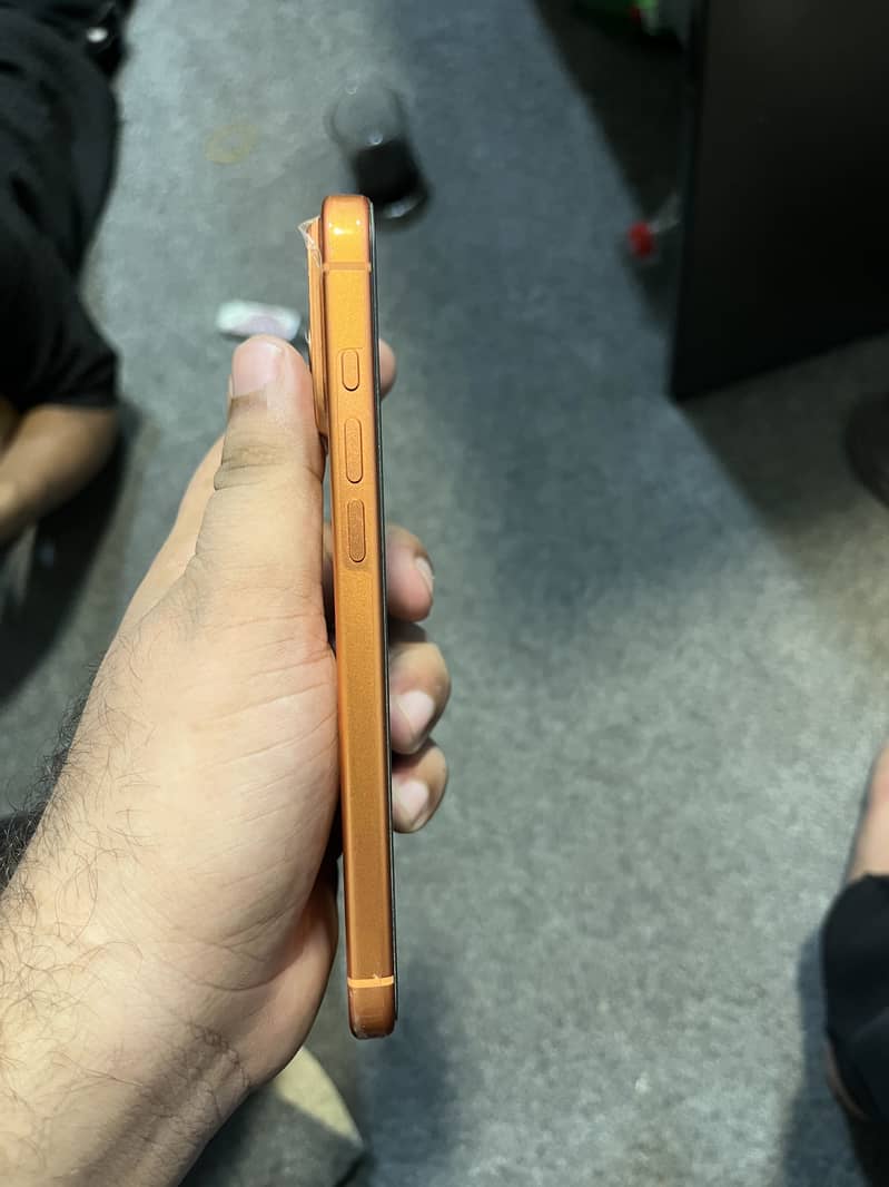Apple iPhone 17 Pro Max 6