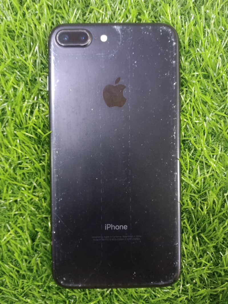Apple iPhone 7 Plus 0