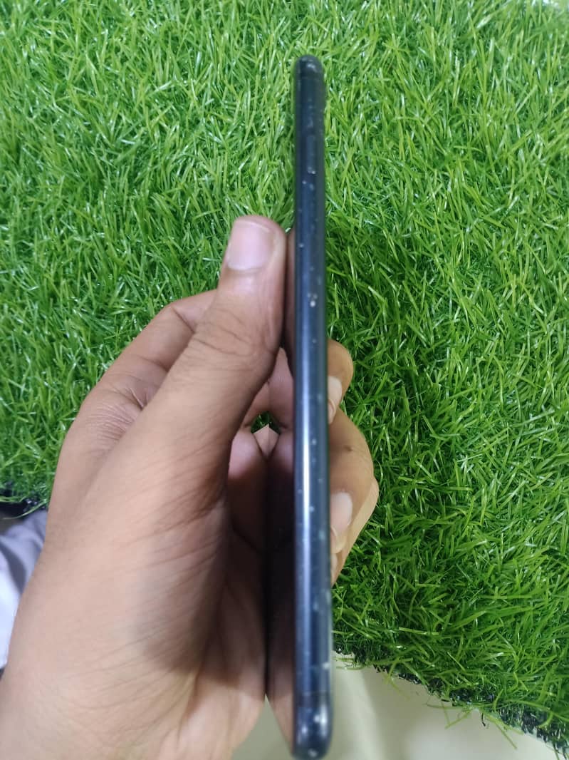 Apple iPhone 7 Plus 2