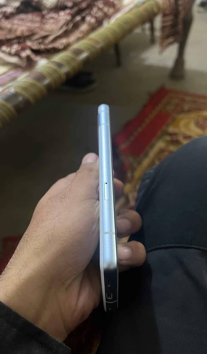 Google Pixel 7a 3