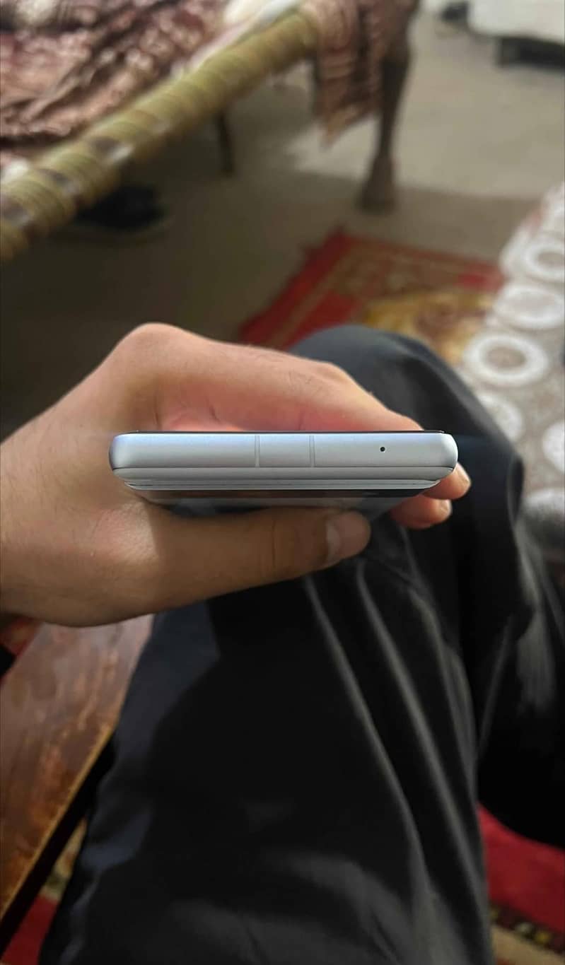 Google Pixel 7a 4