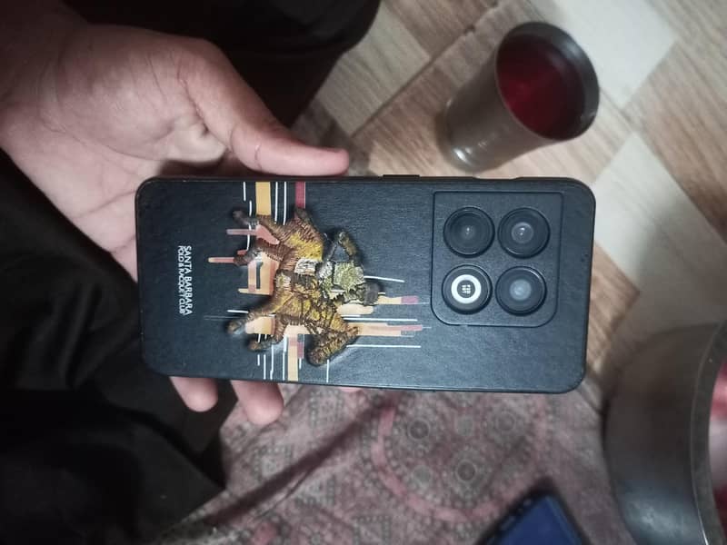 One Plus 10 Pro 7