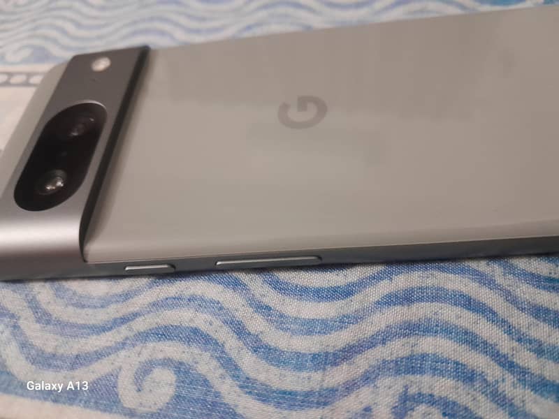 Google Pixel 8 2