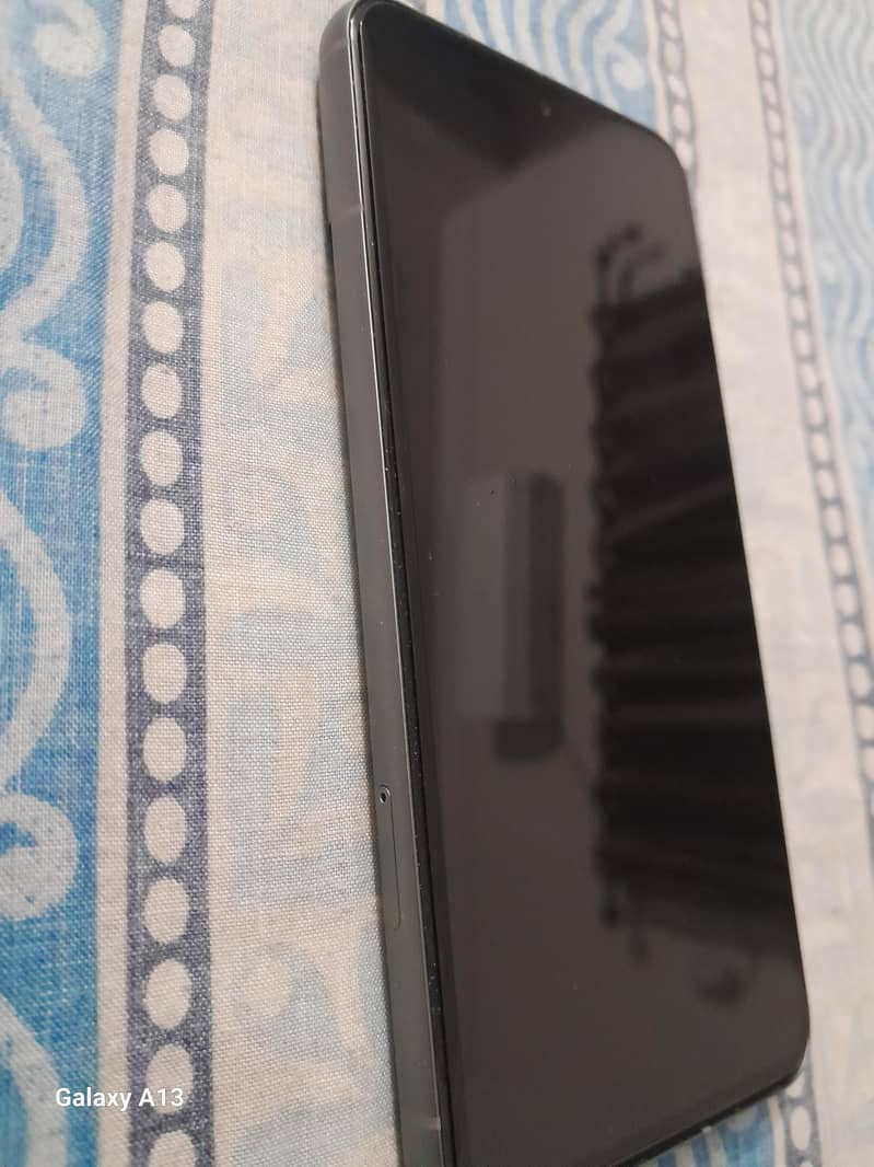 Google Pixel 8 4