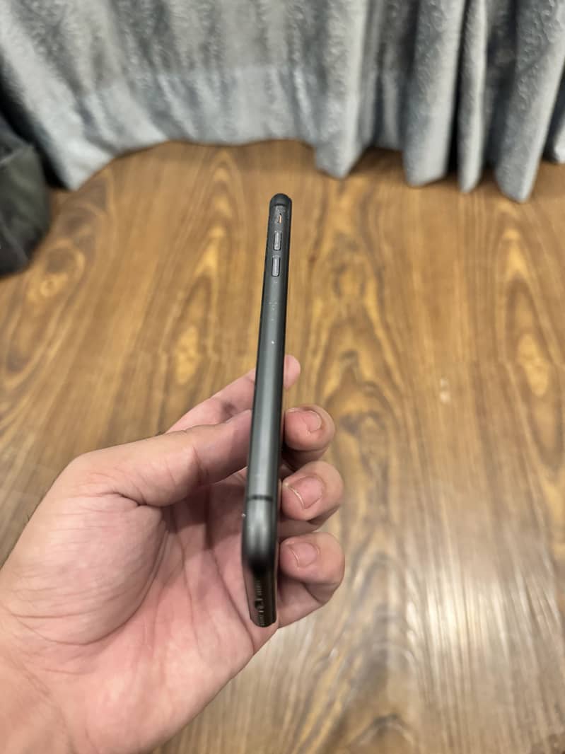 Apple iPhone 11 2