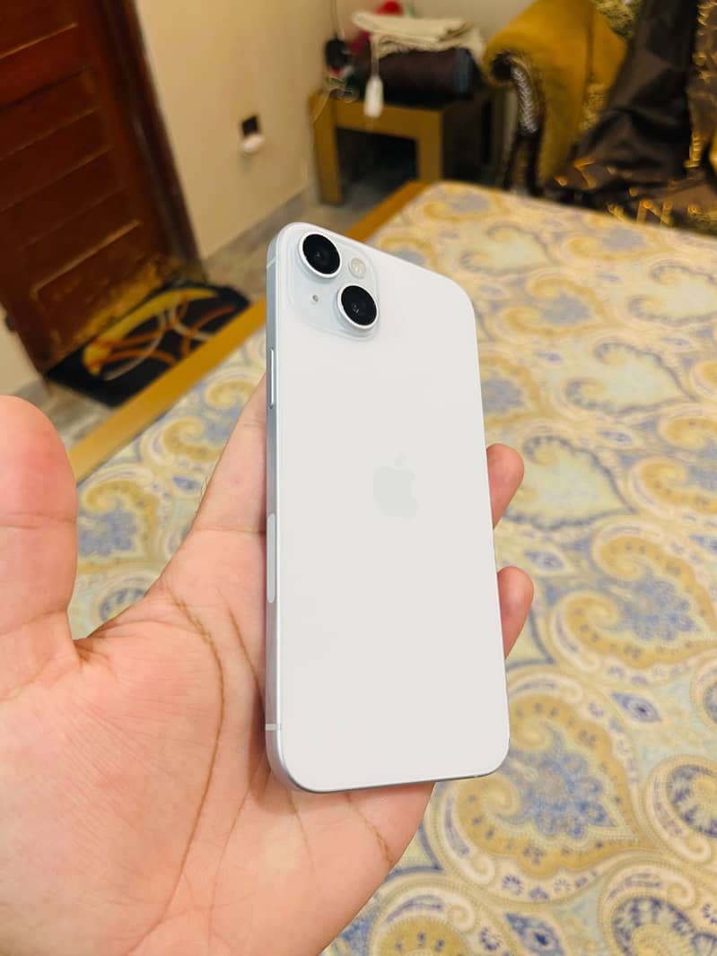 Apple iPhone 15 plus 3