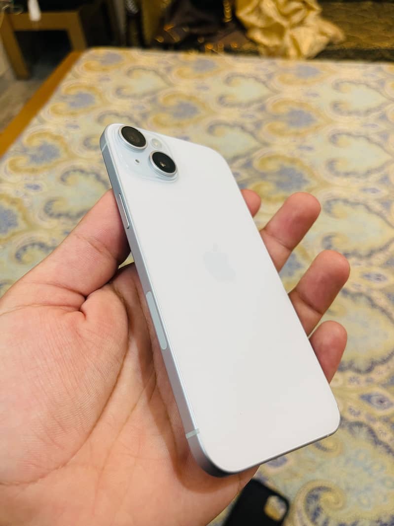 Apple iPhone 15 plus 4