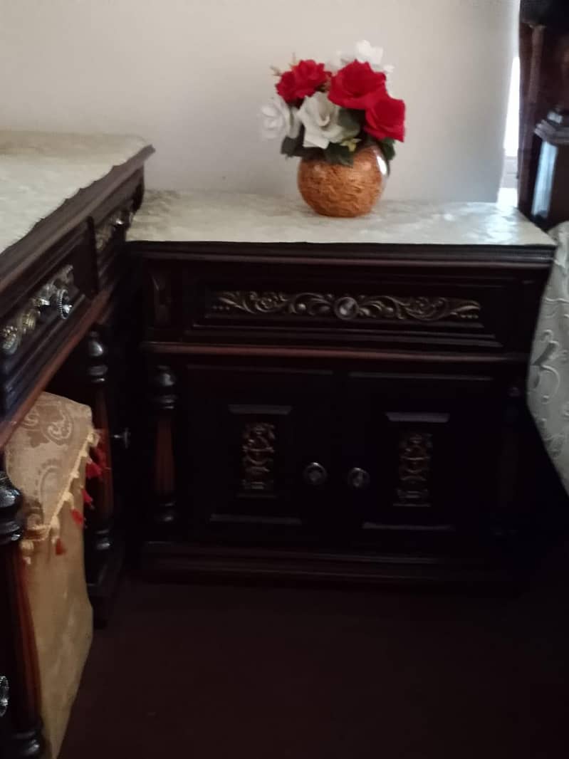 Full king size Bed 3