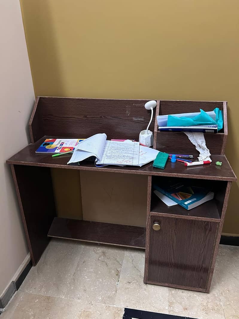 study desk 5