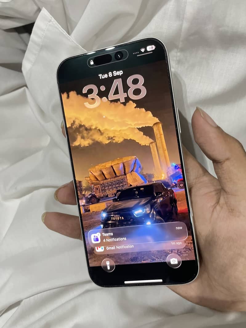 Apple iPhone 17 Pro Max 2