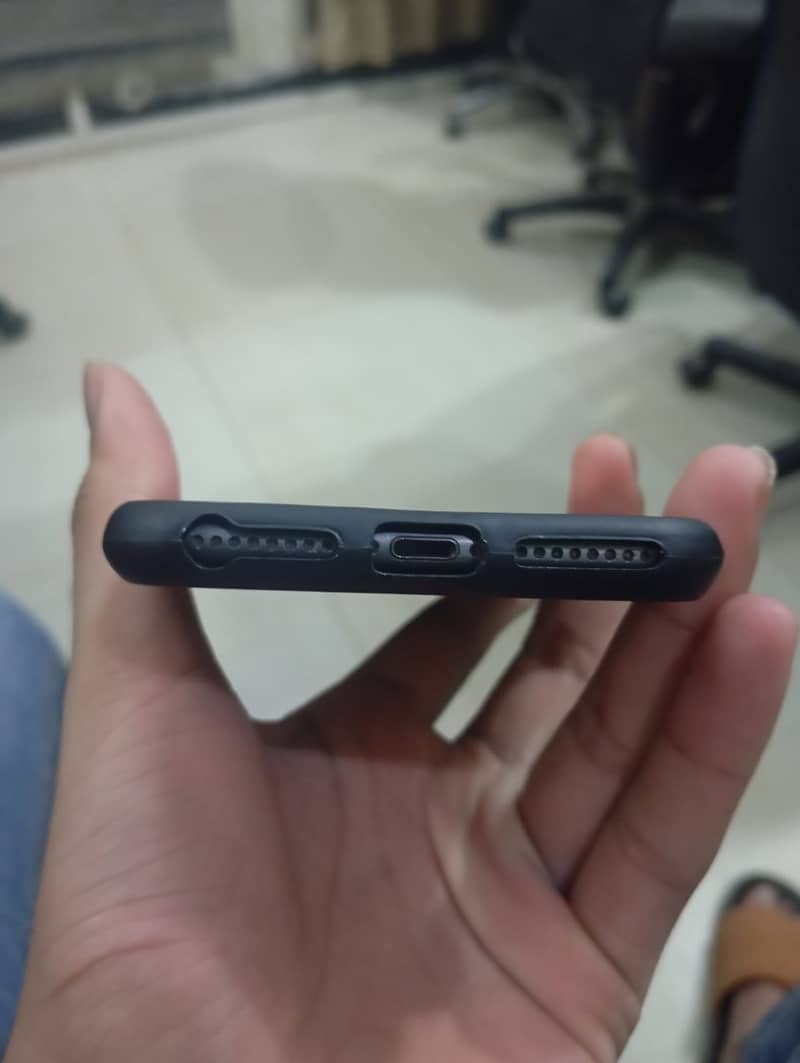 Apple iPhone 8 Plus 1