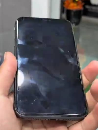 Apple iPhone 11 Non pta 128 GB Bypass battery pannel change