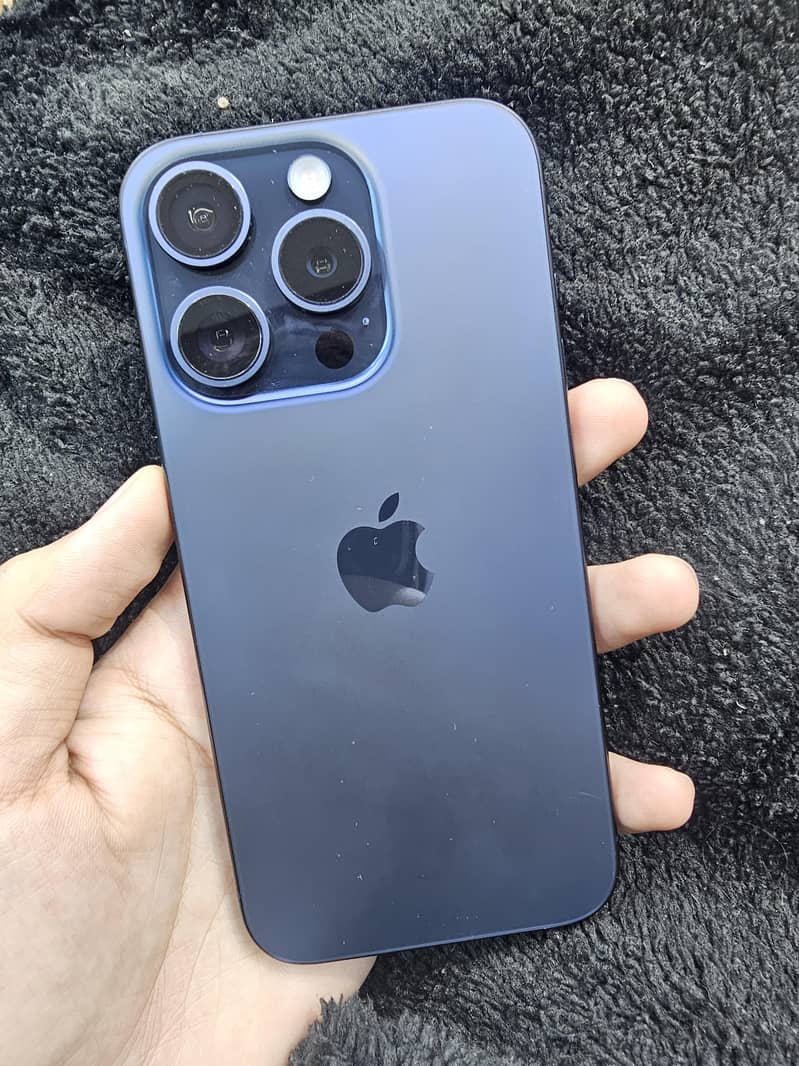 Apple iPhone 15 Pro 1