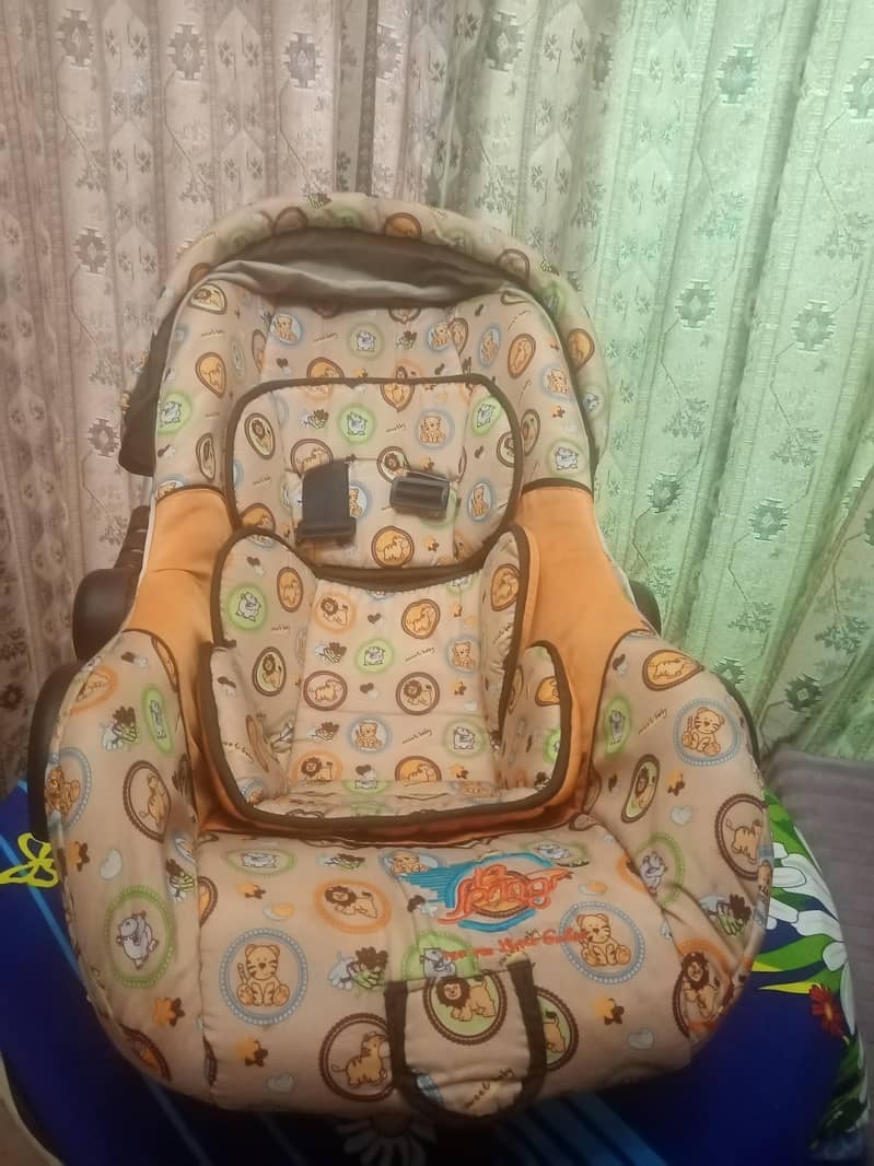 carry cot 1