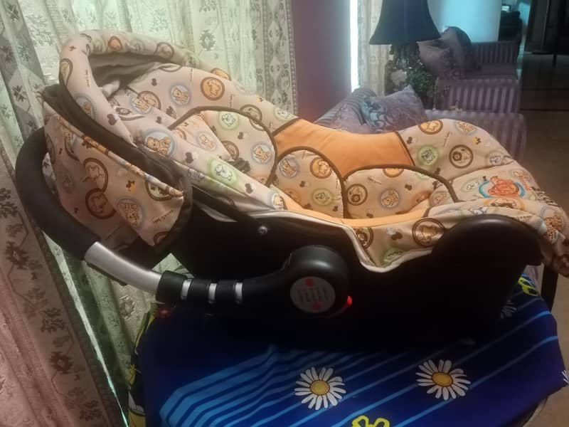 carry cot 2