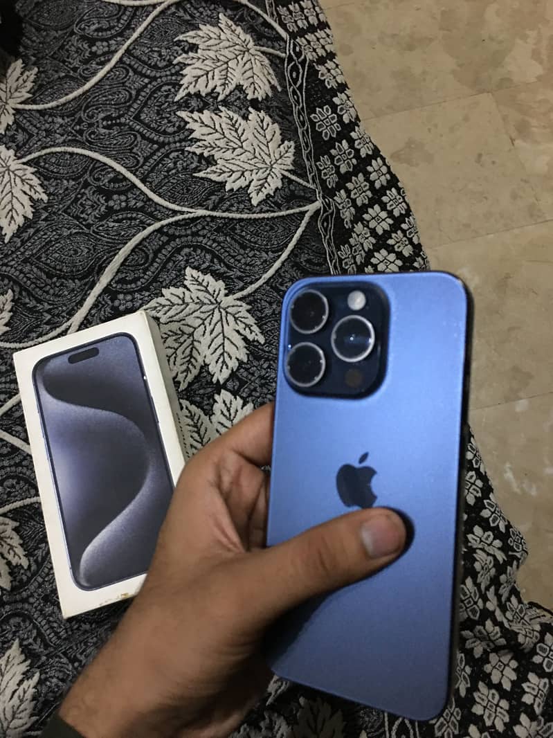 Apple iPhone 15 Pro 2
