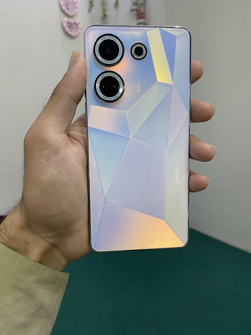 Tecno CAMON 20 Pro 3