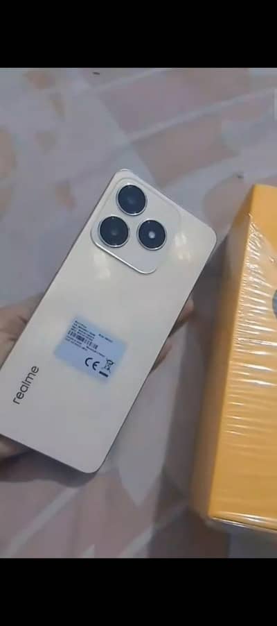 Realme C61 6/128