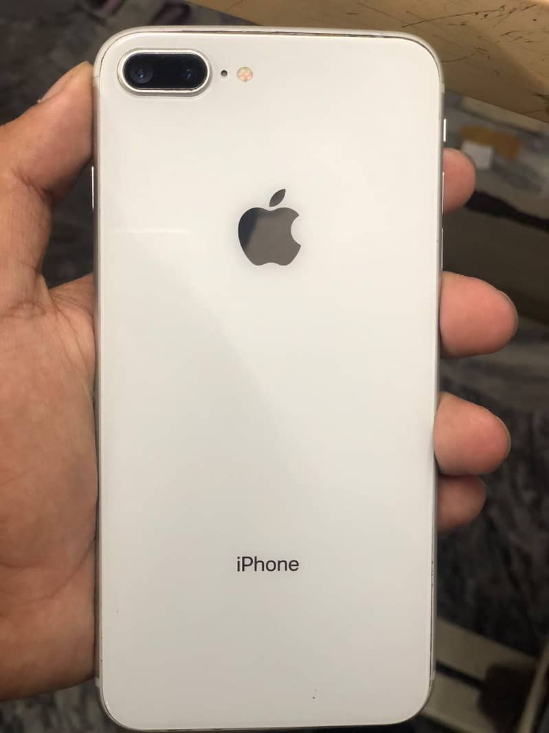 Apple iPhone 8 Plus 0