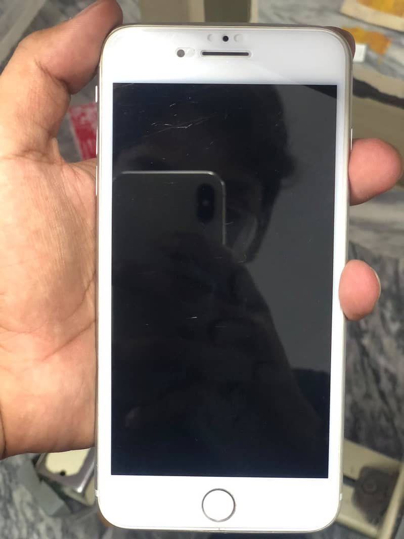 Apple iPhone 8 Plus 2